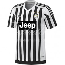 Майка игровая домашняя Juventus сезон 2015/16